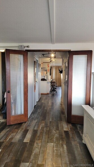 Building Photo - 6550 Ponto Dr