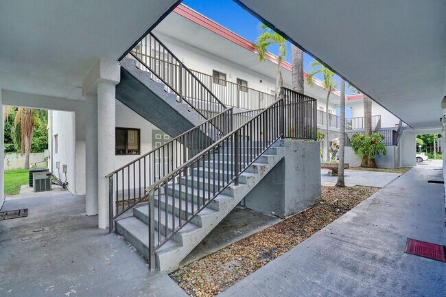 Building Photo - 2514 Taylor St