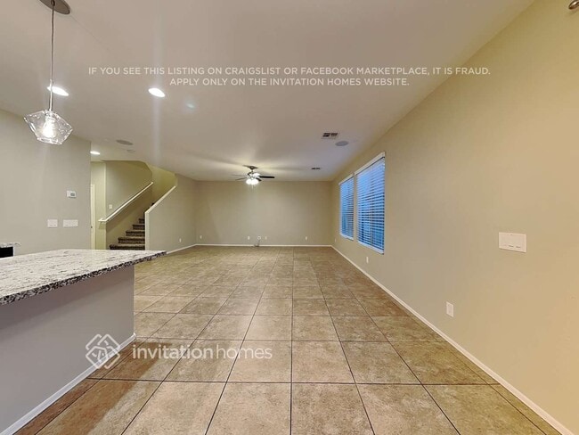 Building Photo - 3331 E Russell St