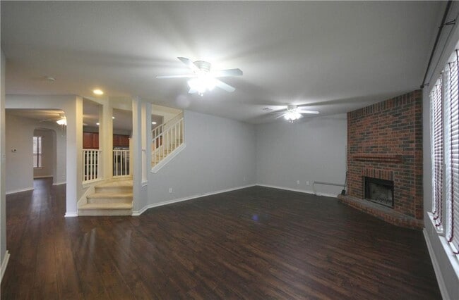 Building Photo - 2519 Midnight Star Dr