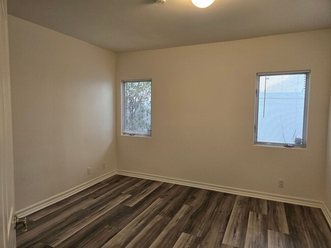 Building Photo - Recently remodeled Anaheim Hills area 5 be...