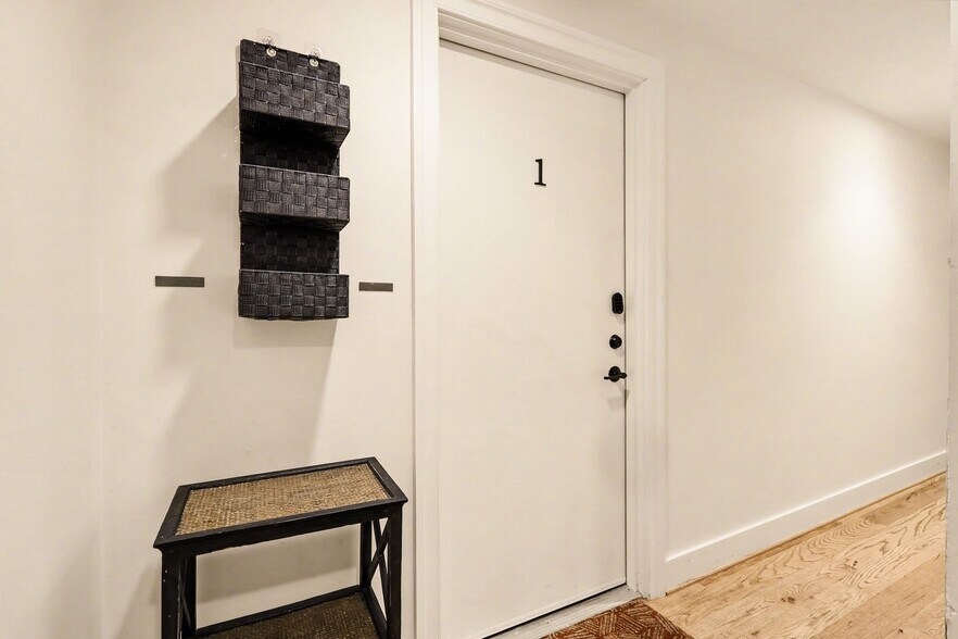 Building Photo - 811 Upshur St NW