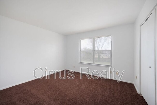 Building Photo - 2724 Peach St