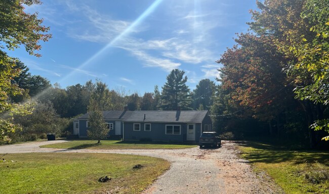 Building Photo - 131 Durham Rd