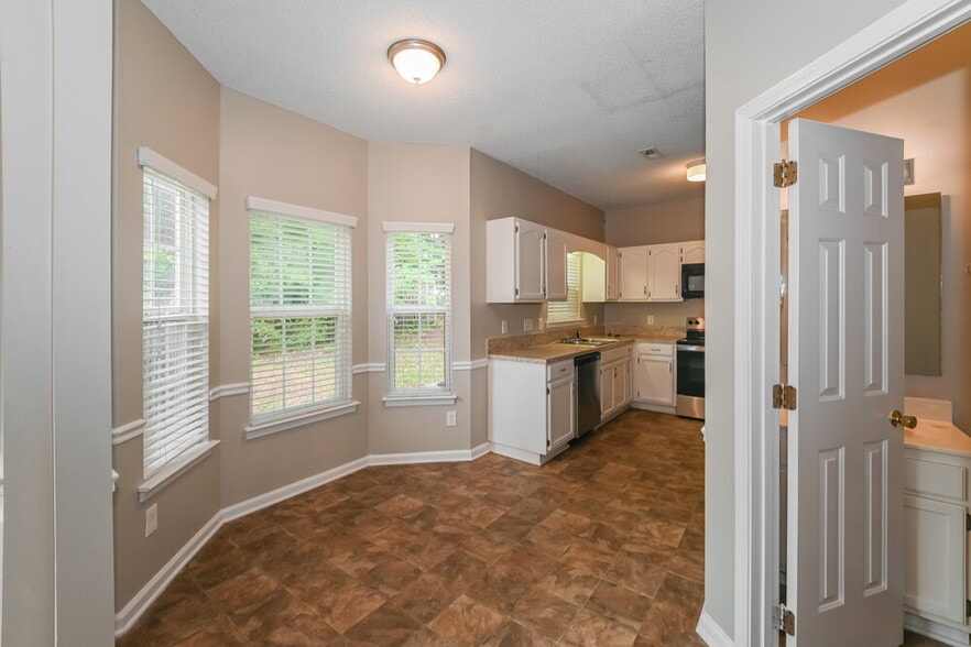 Building Photo - 7526 Fallow Ln