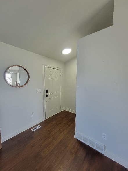 Building Photo - 4779 S 3200 W