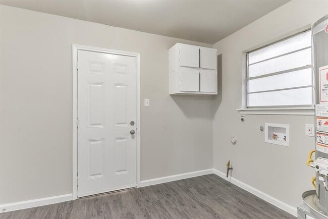 Building Photo - Beautiful 3 Bedroom Home in Santa Fe,