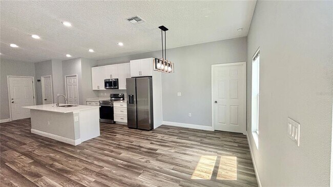 Building Photo - 13751 SW 43rd Cir