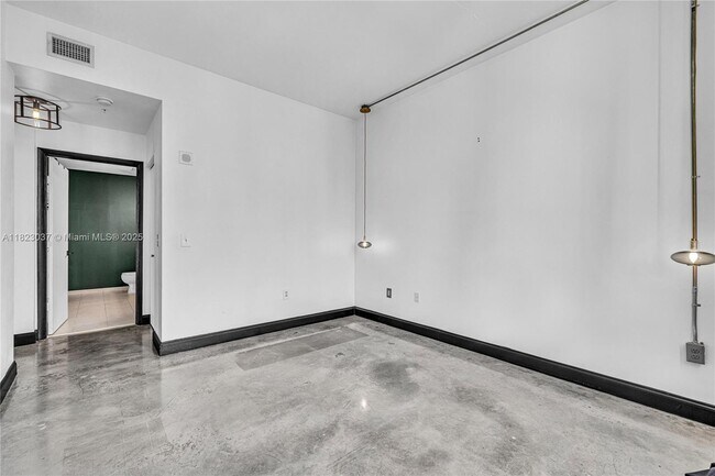 Building Photo - 2275 Biscayne Blvd Blvd