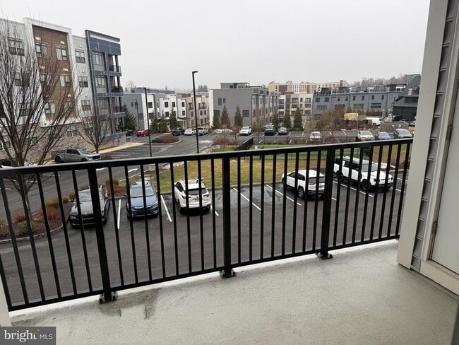 Building Photo - 220 Charles Ellis Dr