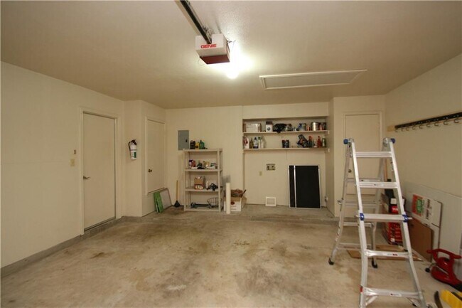 Building Photo - 3205 Blazing Star Trail