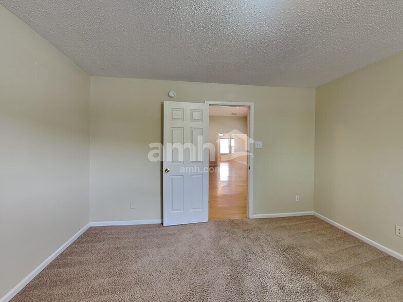Building Photo - 10278 Brushfield Ln