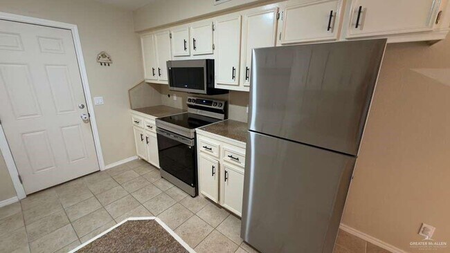 Building Photo - 22 S Casa Linda St