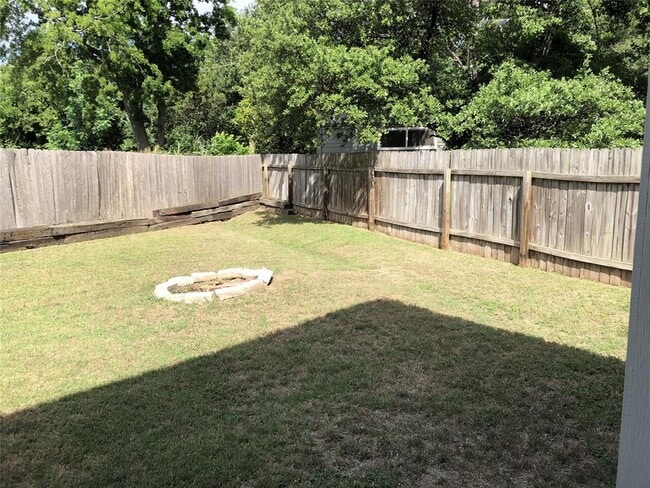 Building Photo - 8300 Bradford Edward Cove