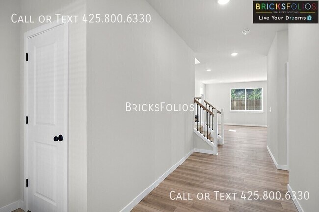Building Photo - 8340 52nd St NE