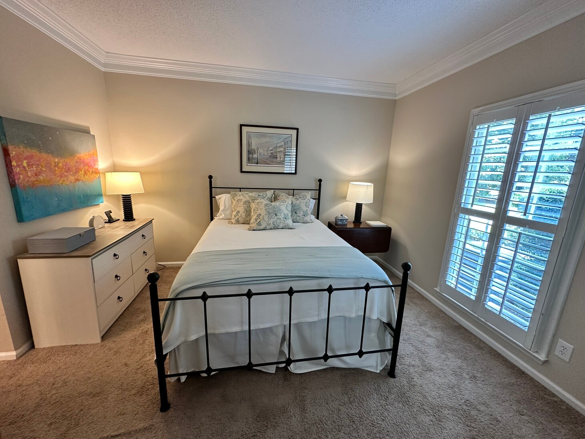 Master Bedroom - 301 Queens Rd