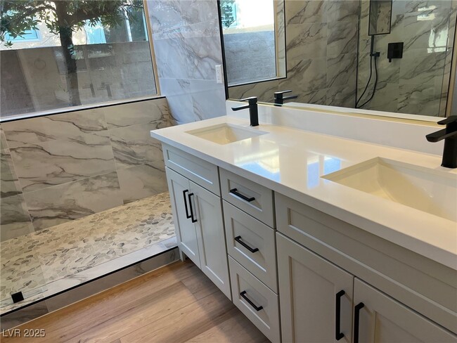 Building Photo - 104 Emerald Dunes Cir