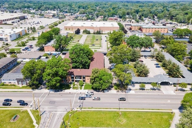 Building Photo - 4111 Harvest Ln