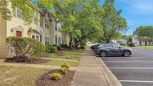 Building Photo - 2545 Mountain Ash Cir