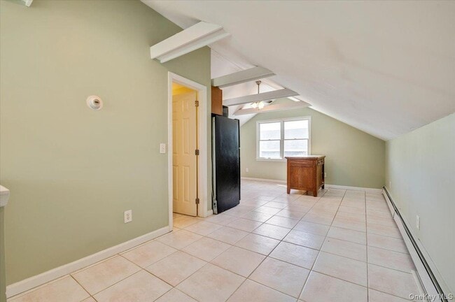 Building Photo - 25 Gardners Ln