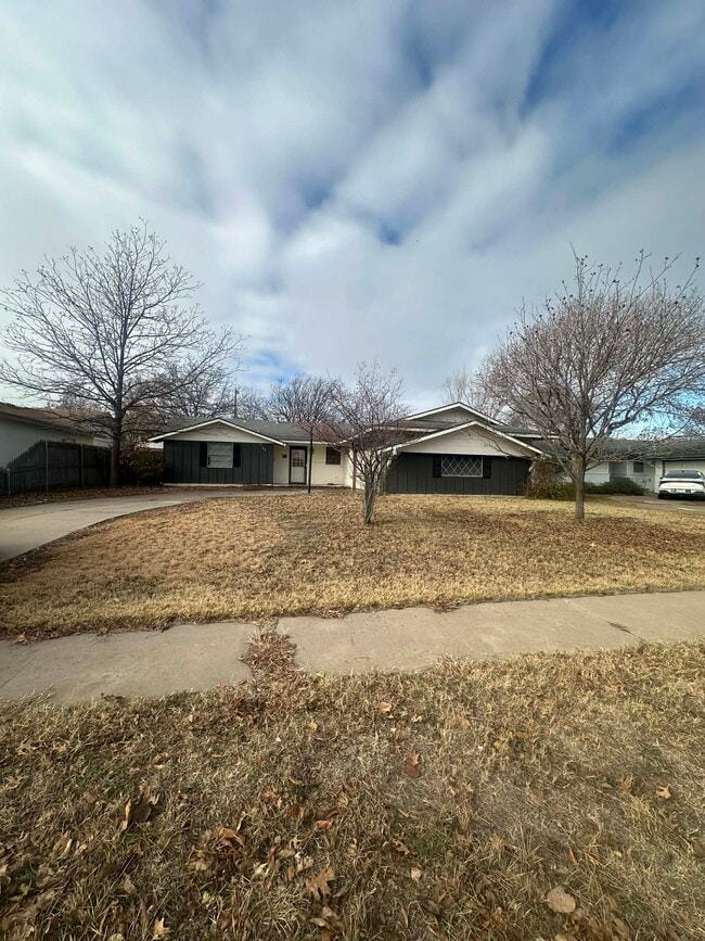 Building Photo - 3422 Thurman St