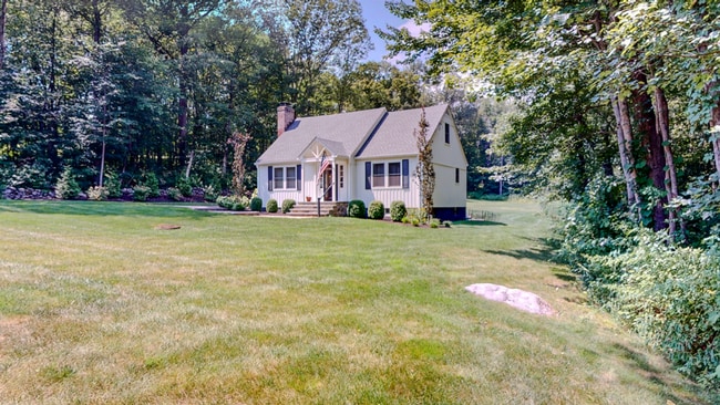 Building Photo - Updated Cape-Style Home Near Sherwood & Si...