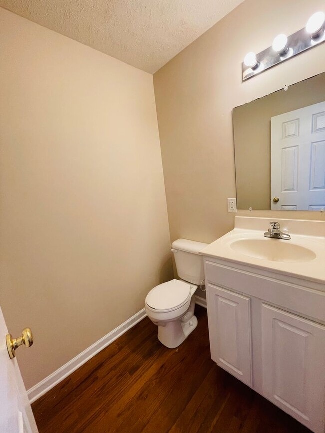 Building Photo - Townhouse for Rent in Beacon Hill