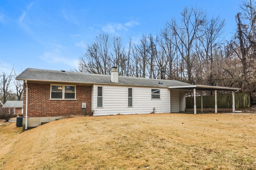 Building Photo - 6847 Champaigne Dr