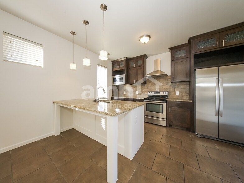 Building Photo - 11321 NW 102nd St