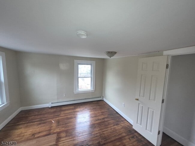 Building Photo - 596 Meyersville Rd