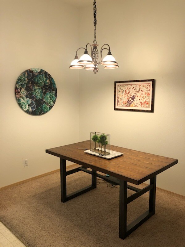 Building Photo - 1645 NE Merman Dr