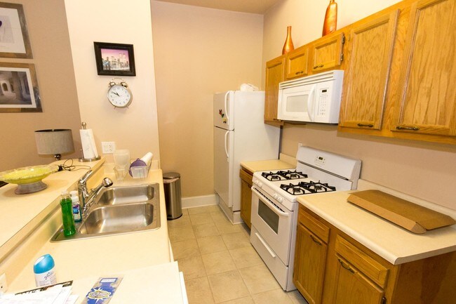 Building Photo - 1100 Whitelock St