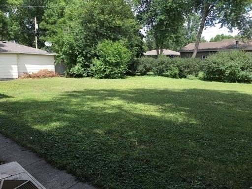 Building Photo - 2226 Melrose Ave