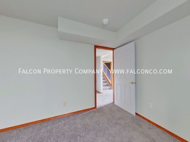 Building Photo - 5982 Corinth Dr