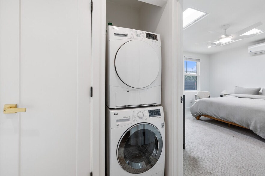 Building Photo - 236 Camellia Ln