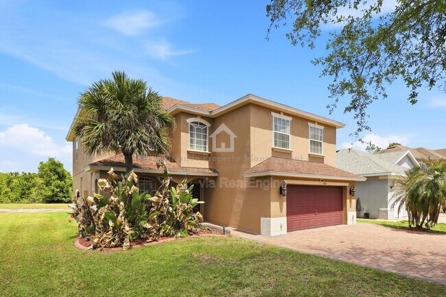 Building Photo - 824 Lake Biscayne Way