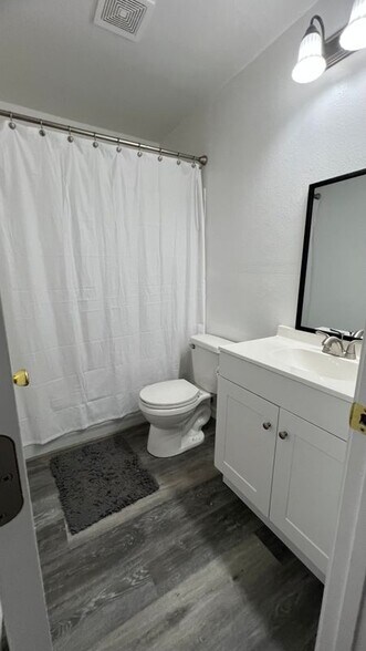 Building Photo - 1134 Co Rd 464