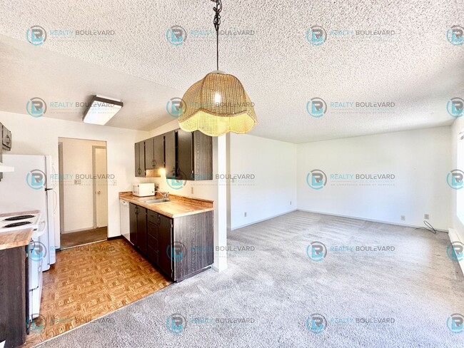 Building Photo - 3929 Clear Acre Ln