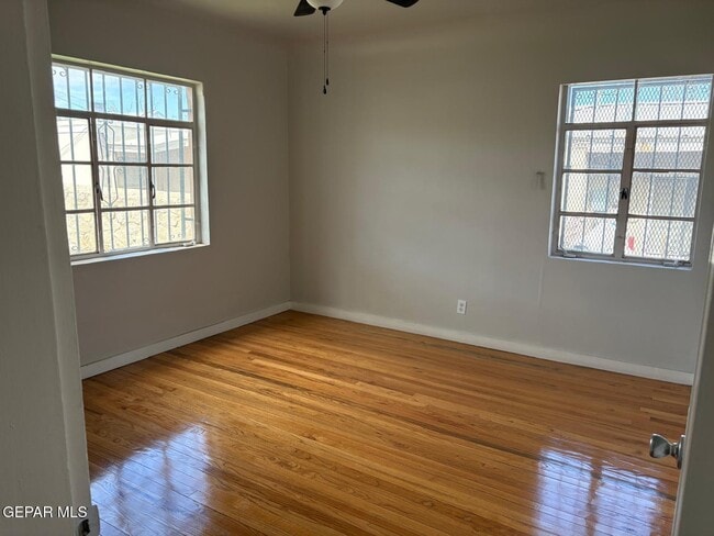 Building Photo - 3801 Mountain Ave
