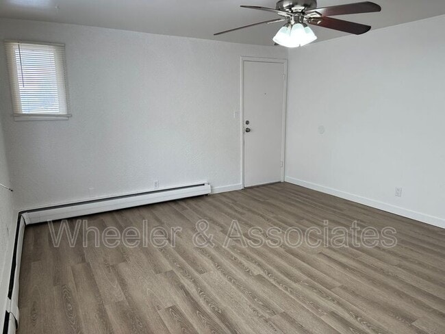 Building Photo - 827 23rd St