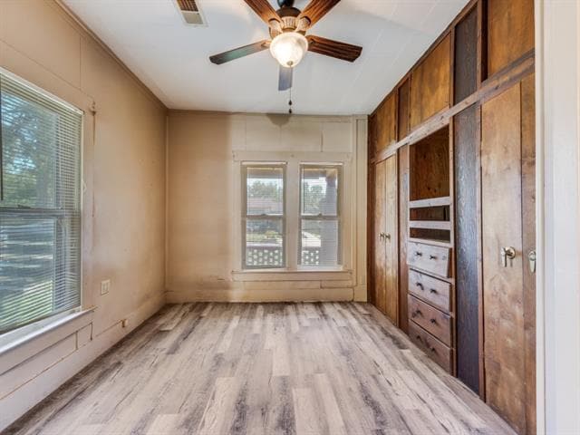 Building Photo - 609 E Monterey St