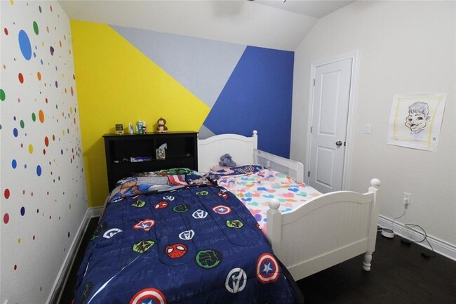 Building Photo - 15100 Iveans Way
