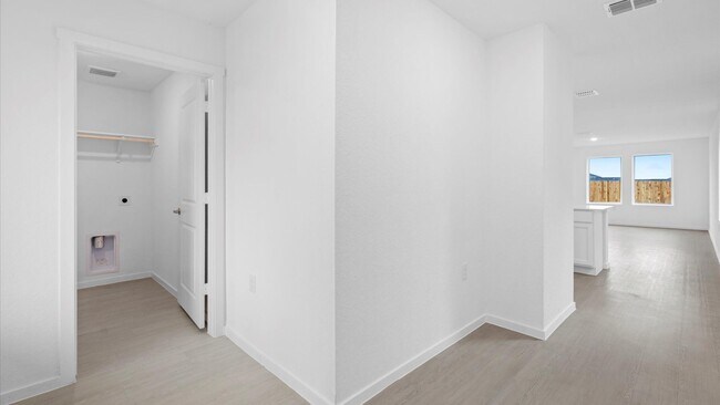 Building Photo - 10814 Lillia Br