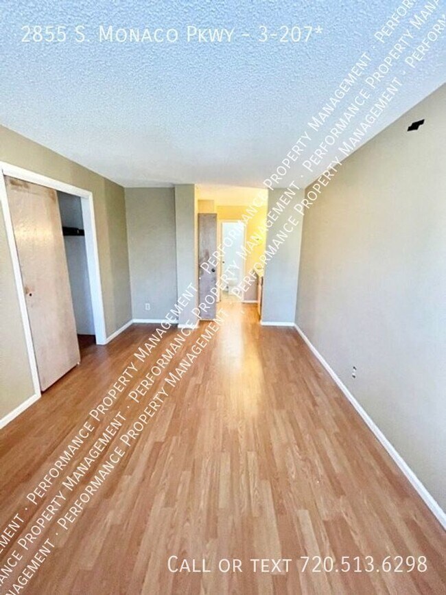 Building Photo - Plaza De Monaco Condo