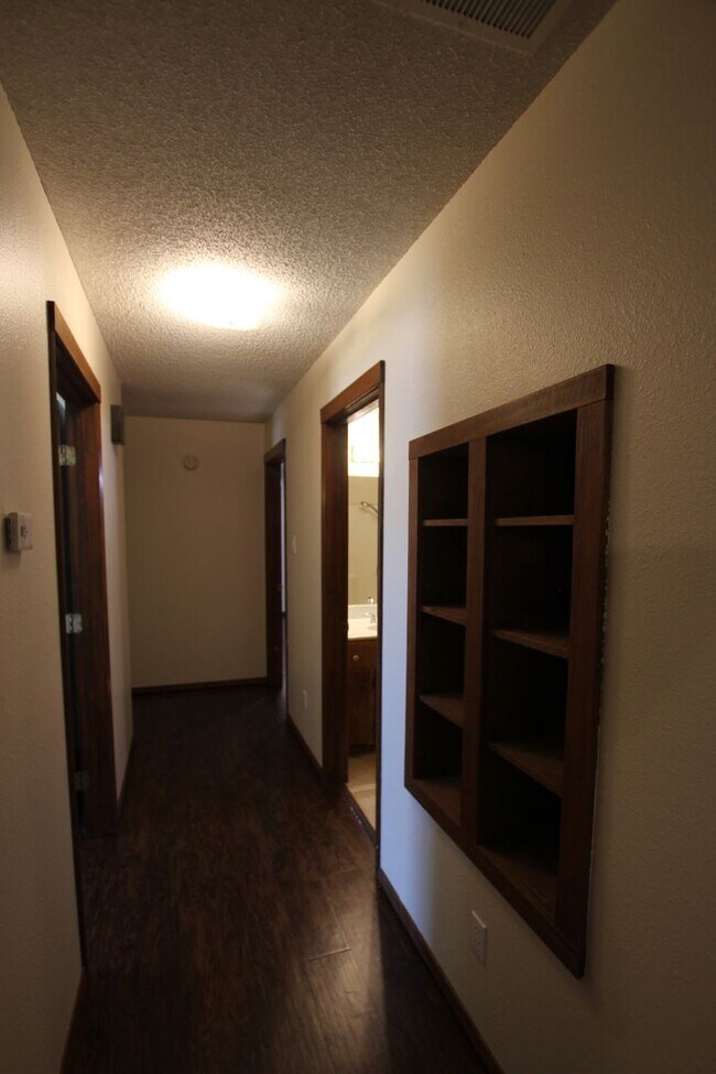 Building Photo - Beautiful 3 Bed 2 Bath Home in Tyler's Azalea District