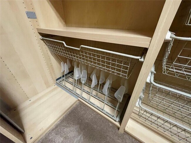 Building Photo - 807 Slope Creek Way