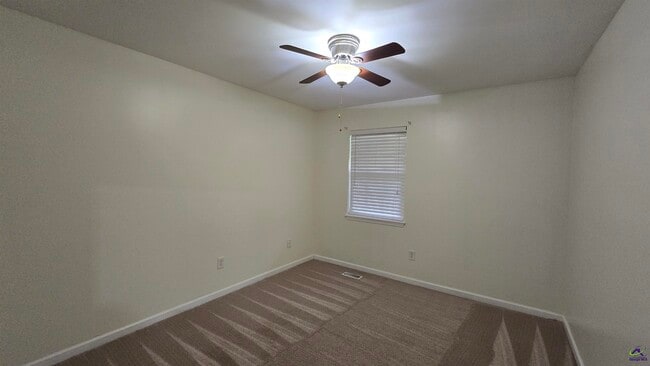 Building Photo - 315 Westfield Dr