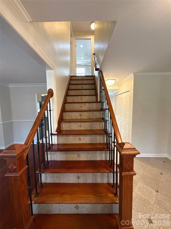 Building Photo - 7318 Connan Ln