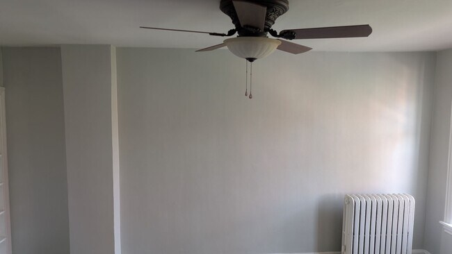 Building Photo - Spacious 1 Bedroom in Heart of Midtown Har...