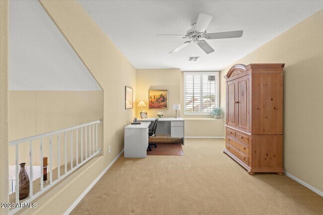 Building Photo - 4326 E Rancho Tierra Dr